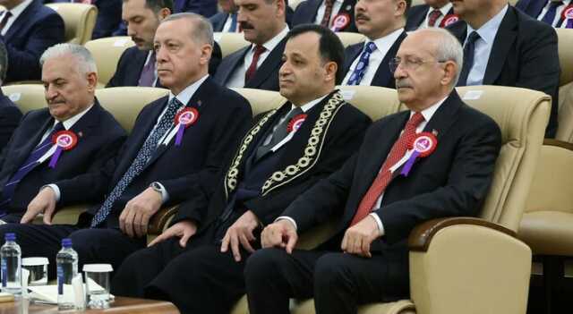 Cumhurbaşkanı Erdoğan ve Kılıçdaroğlu'nun AYM töreninde karşılaşmasında soğuk rüzgarlar esti