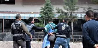Diyarbakır merkezli 21 ilde terör operasyonu: 126 gözaltı (3)