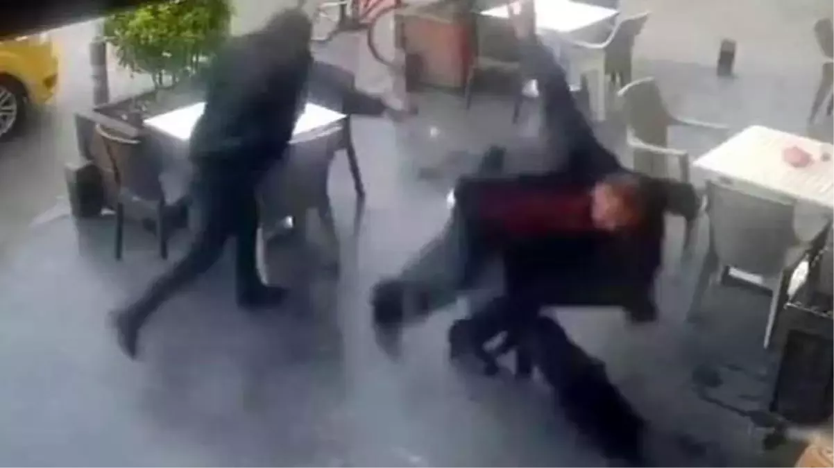 Sokak ortasında kurşun yağmuru! Karısıyla mesajlaşan akrabasını böyle öldürdü