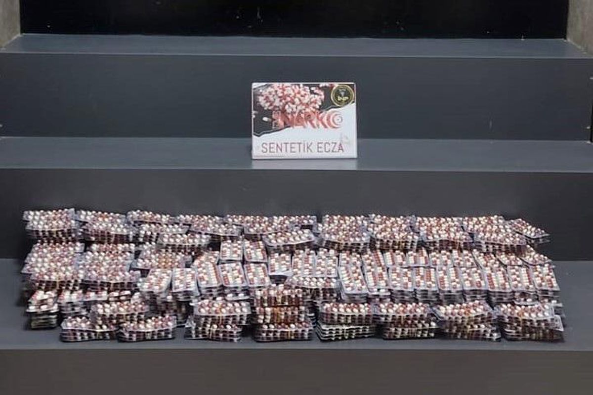İzmir'de 57 uyuşturucu operasyonunda 57 tutuklama