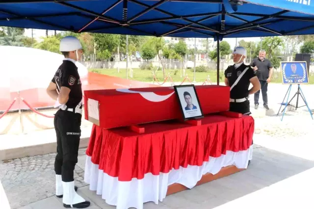 Genç polis memuruna en acı veda! Hamile eşi ayakta duramadı, babasının sözleri yürek yaktı