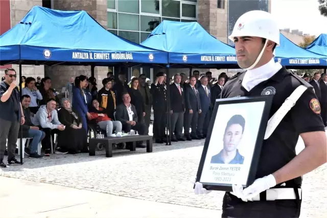 Genç polis memuruna en acı veda! Hamile eşi ayakta duramadı, babasının sözleri yürek yaktı