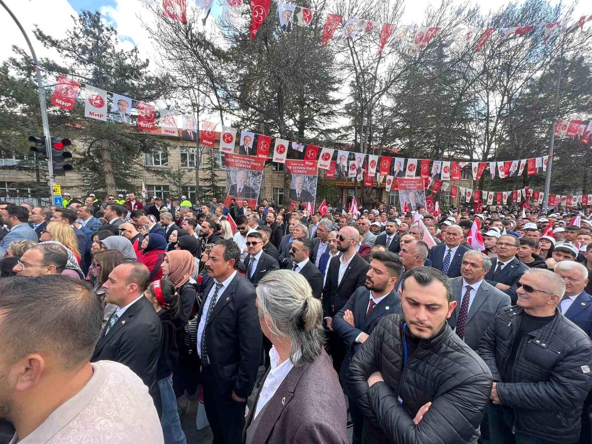 MHP Genel Başkanı Bahçeli: 'Ülkenin hafıza kaybına uğradığını söyleyenlerin zihniyeti koltuktur'