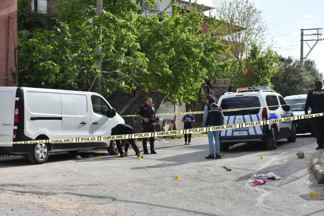 Polise baltayla saldıran şüpheli, bacağından vuruldu