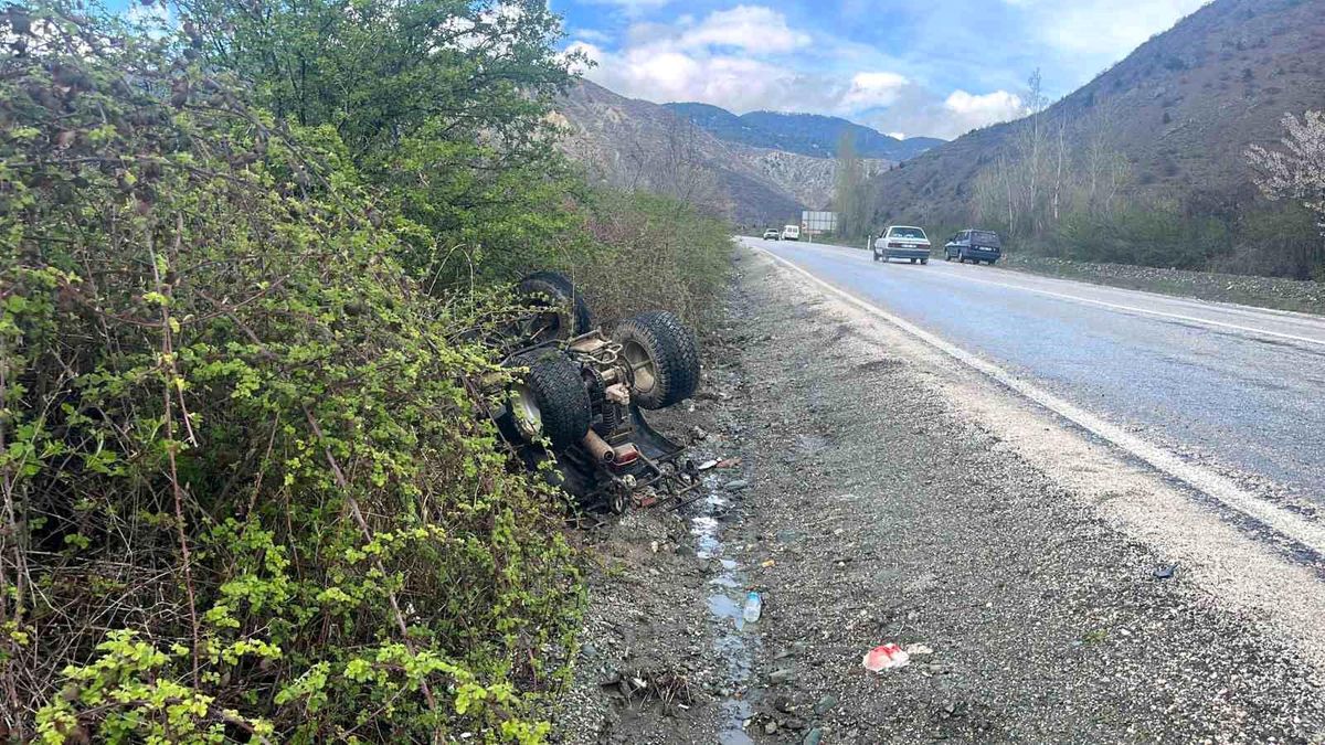 Şarampole devrilen ATV'nin sürücüsü yaralandı