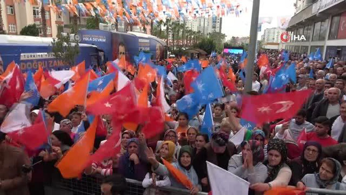 AK Parti Sözcüsü Çelik: ' Ömrünü milletimiz için harcayan liderimiz küçük bir rahatsızlık geçirdi'