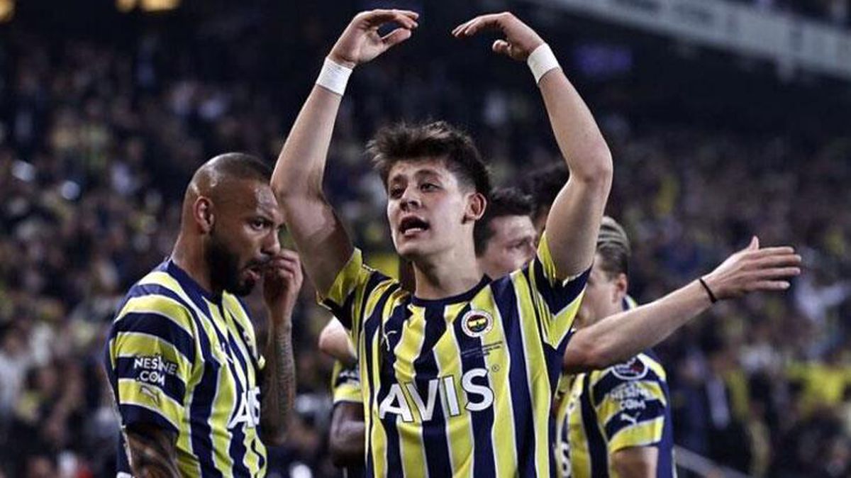 İtalyanlar, Fenerbahçe'nin genç yıldızı Arda Güler'e 'Fenomen bebek' lakabını taktı