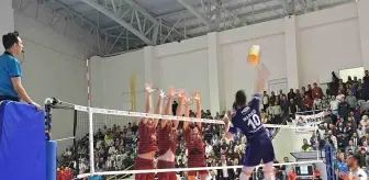 AXA Voleybol Efeler Ligi: TÜRŞAD: 0 Galatasaray: 3