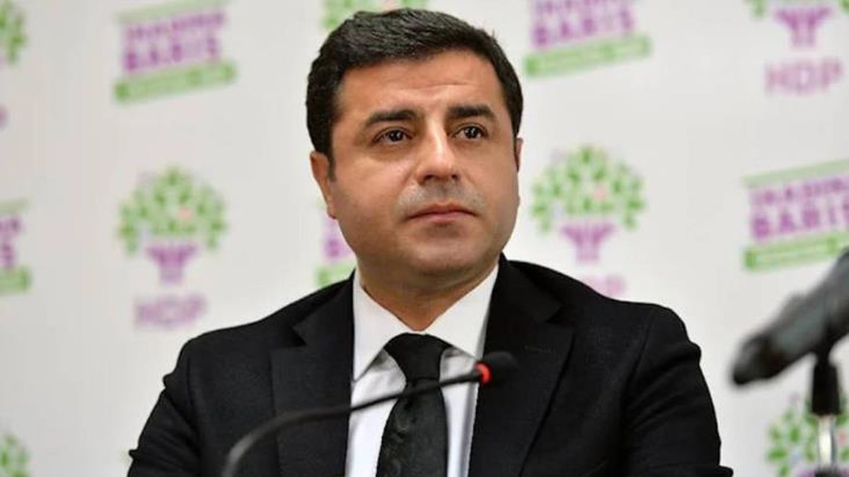 Selahattin Demirtaş, hakkında verilen mahkeme kararlarını paylaştı: Kimseden tahliye talebim olmadı