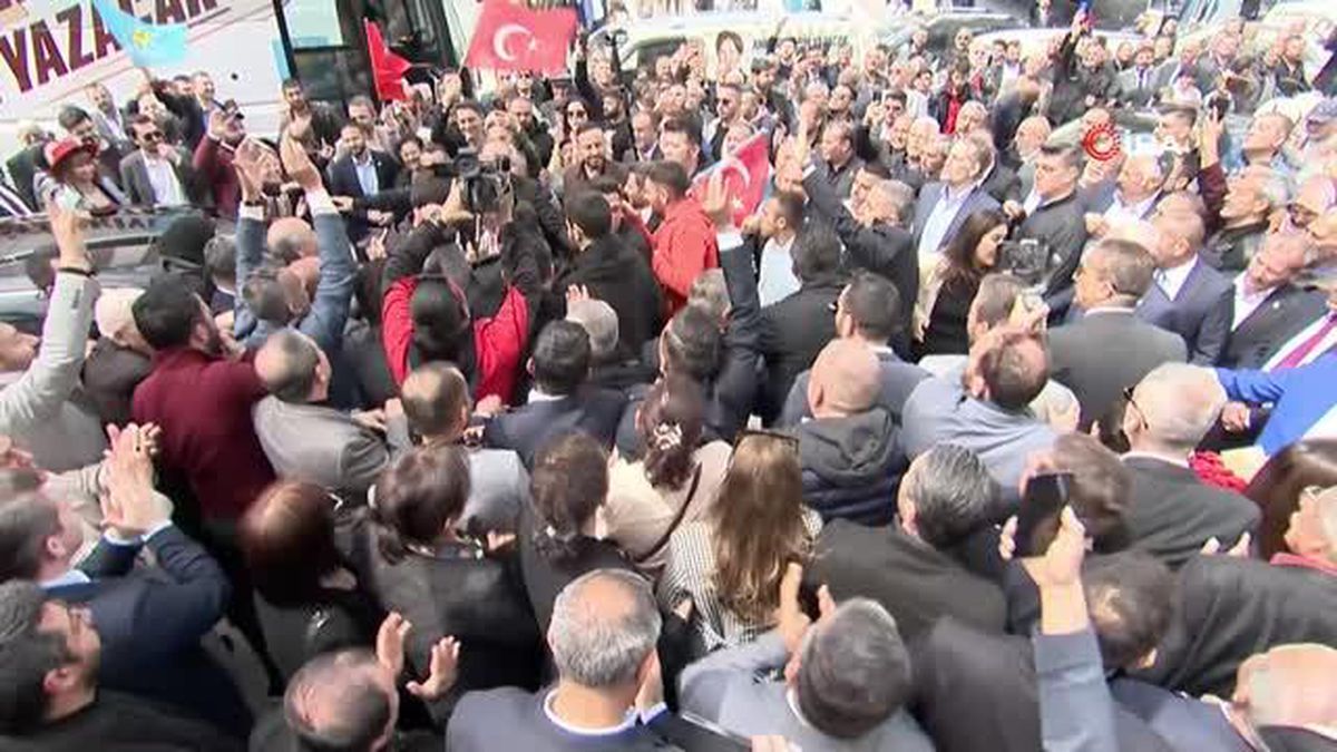 İYİ Parti lideri Akşener: 'Türkiye için egosundan vazgeçen insanlarız'
