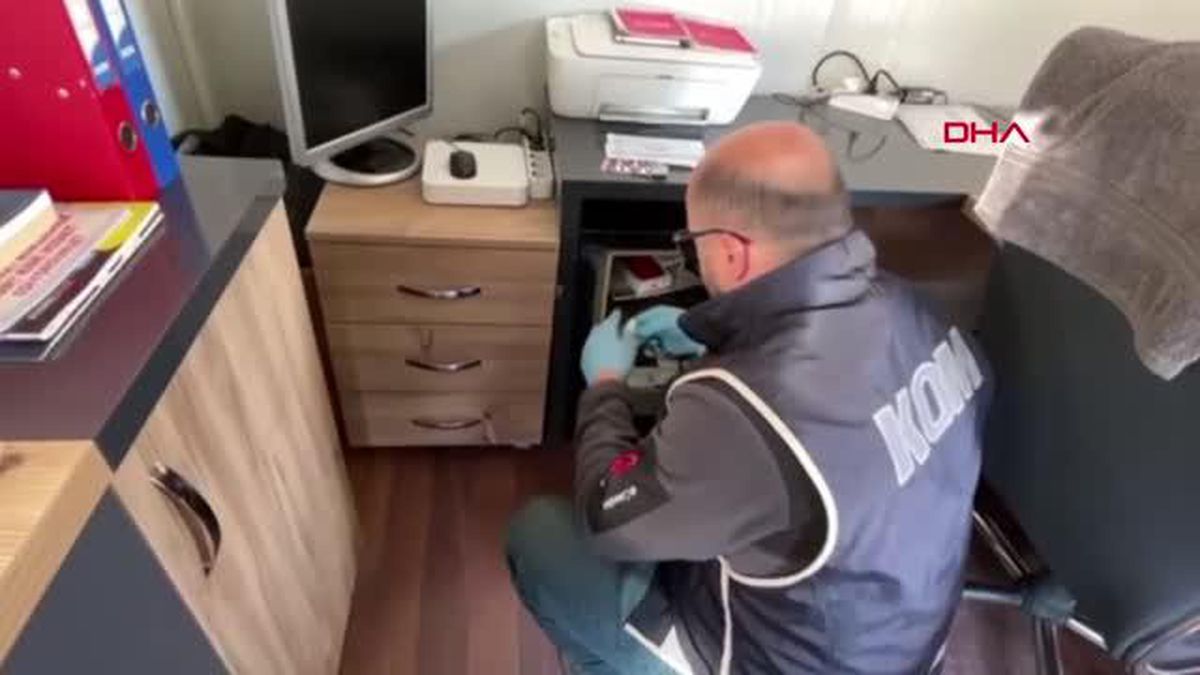 KREDİ VAADİYLE 97 EMEKLİYİ 8 MİLYON LİRA DOLANDIRDILAR AVUKAT DAHİL 12 TUTUKLAMA