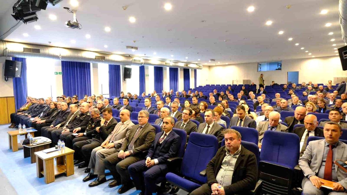 Lüleburgaz'da 'Halk ve Muhtarlar Toplantısı'