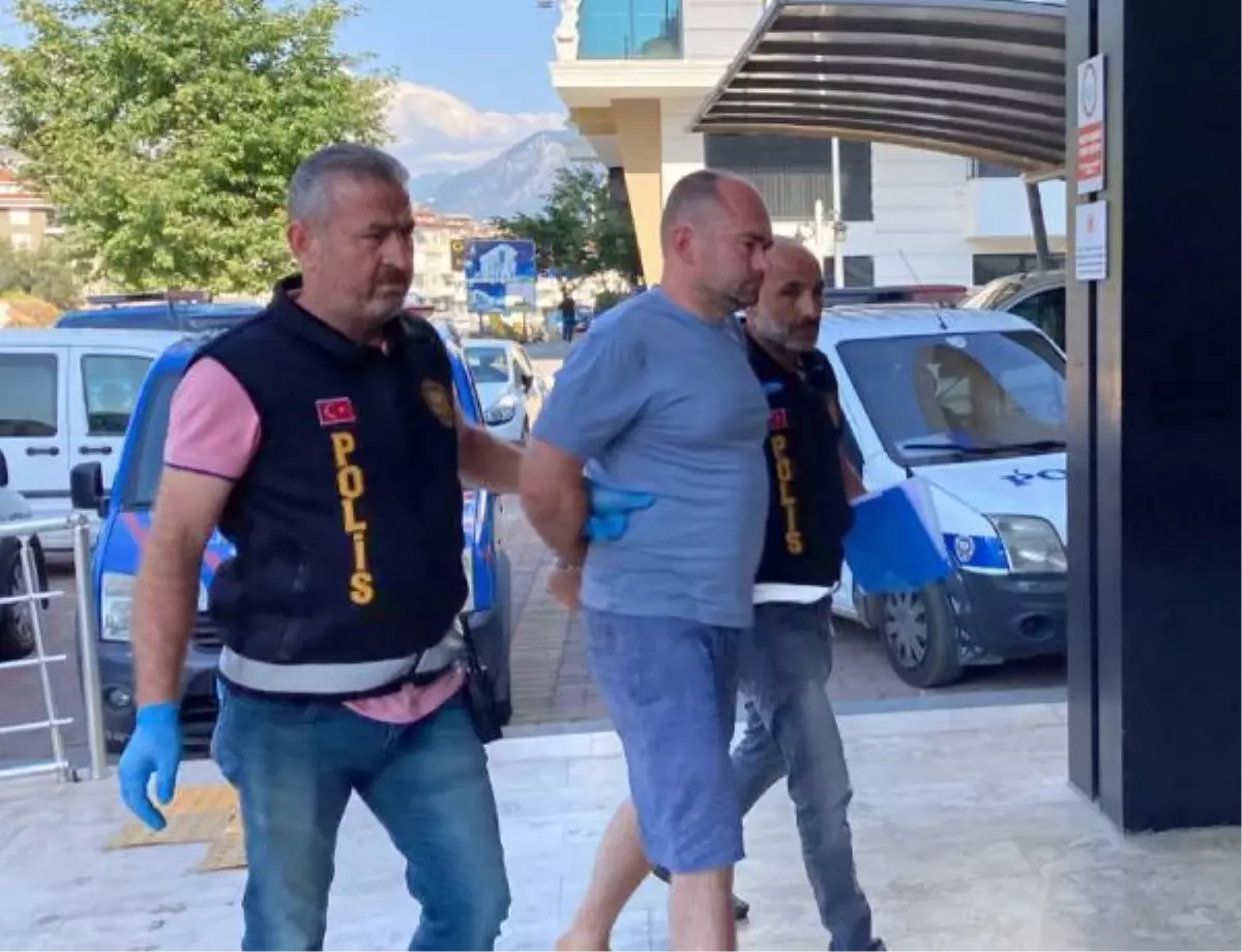 Ukraynalı baba çocuklarını öldürdü, eşi yaralandı