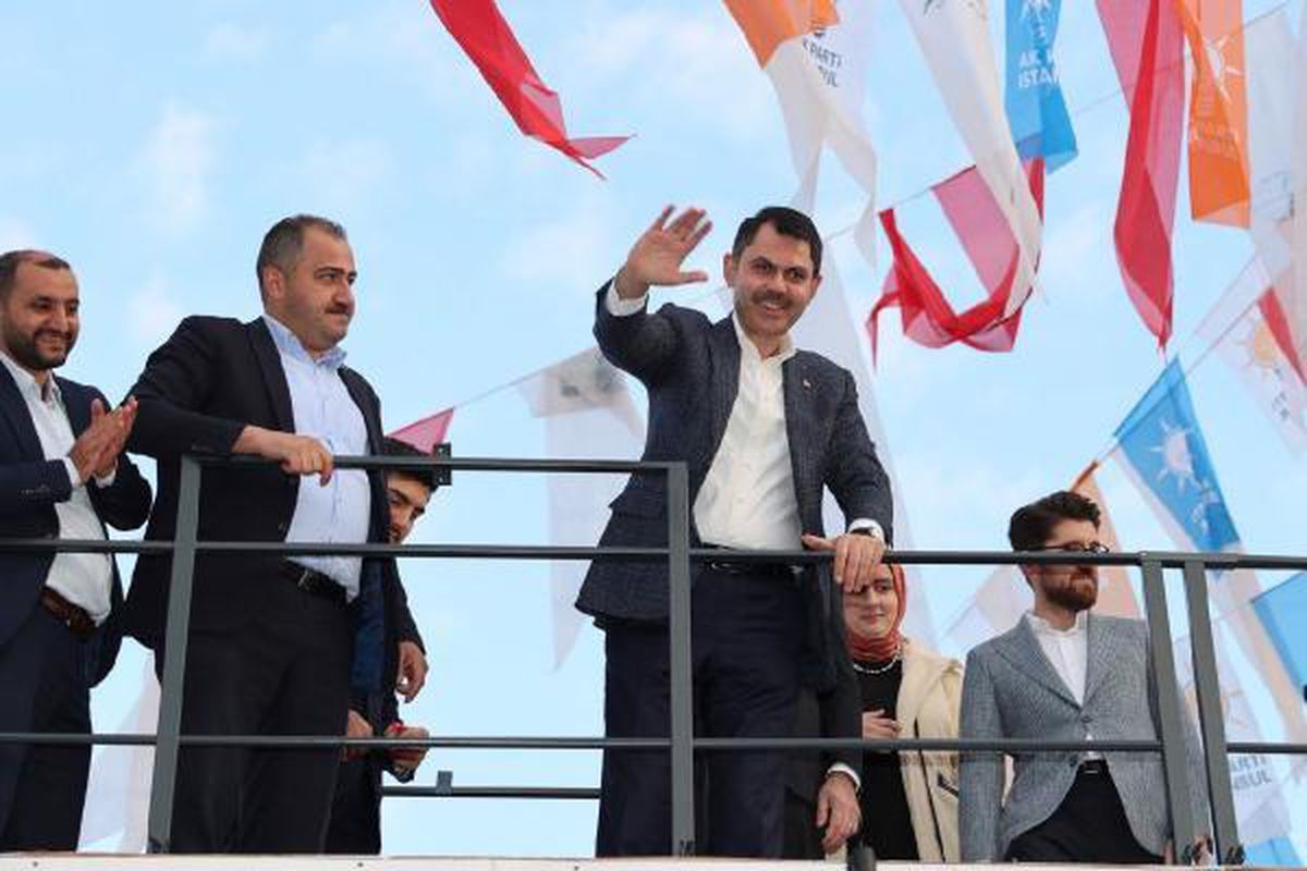 Bakan Kurum Esenyurt'ta konuştu: Esenyurt'un oyunu alıp, kaderine terk ettiler