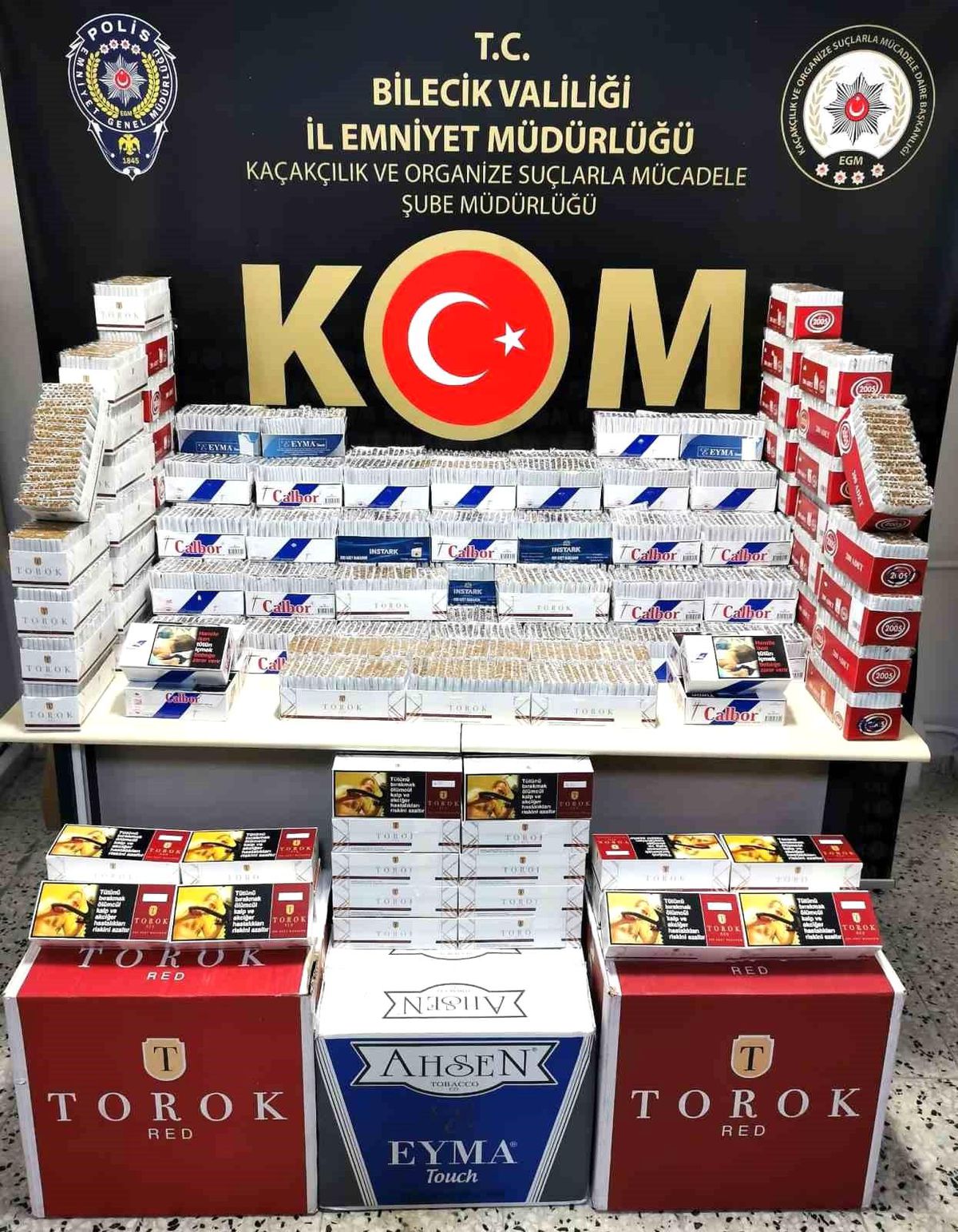 Bilecik'te 2 bin 250 paket halinde toplam 51 bin adet dolu makaron ele geçirildi