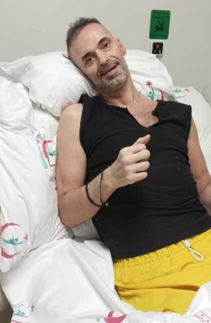 Eski takım arkadaşı unutmadı! İşte aort damarı yırtılan efsane golcü Ersen Martin'in son hali Eski takım arkadaşı unutmadı! İşte aort damarı yırtılan efsane golcü Ersen Martin'in son hali