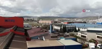 Fabrikanın sevimli misafirleri leylekler bu yılda huzurlu yuvalarına kavuştu