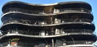 İzmir'de lüks sitedeki yangının büyüklüğü gün ağarınca ortaya çıktı (2)