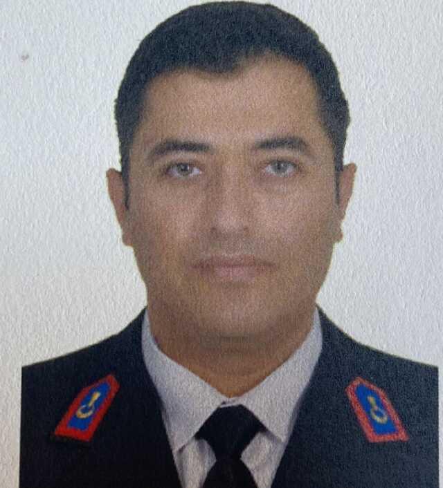 Mardin'de teröristlerle çıkan çatışmada 1 jandarma personeli şehit oldu Mardin'de teröristlerle çıkan çatışmada 1 jandarma personeli şehit oldu