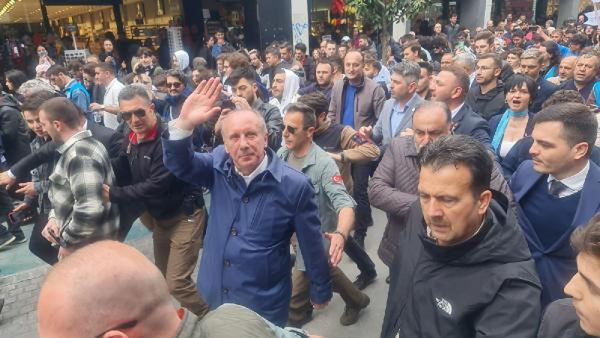 Muharrem İnce: 'Sosyal medyada örgütlenip beni karşılamaya geldiniz, Türkiye'de bir ilktir'