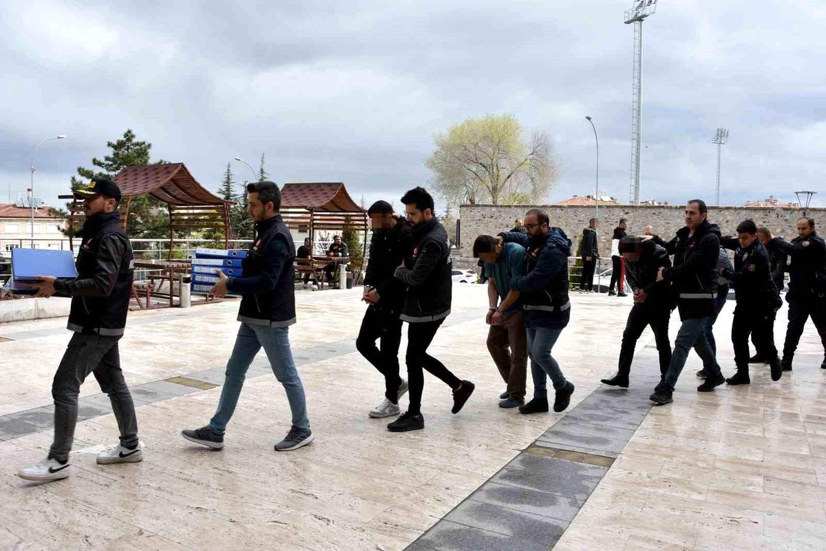 Nevşehir'deki 'Kökünü Kurutma Operasyonu'nda 30 tutuklama