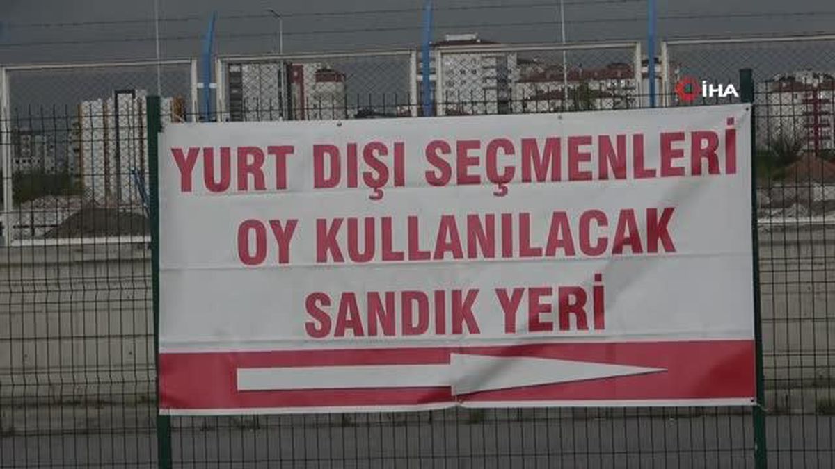 Yurtdışında kalan vatandaşlar oylarını kullanıyor