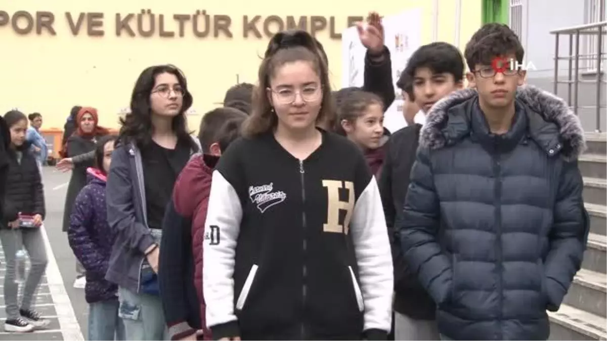 17. Geleneksel Kitap Okuma Yarışması Sınavı başladı