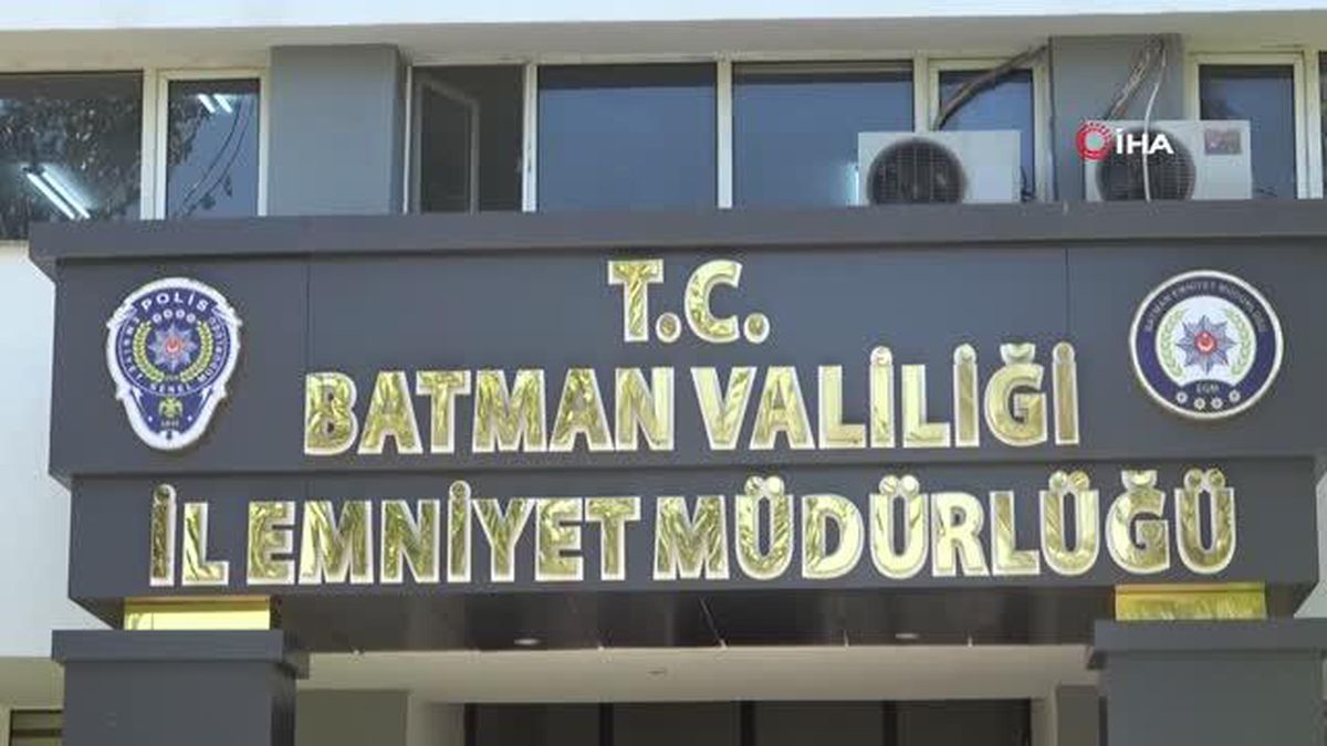 Batman'da terör örgütü FETÖ/PDY'ye yönelik operasyonda 3 şüpheli yakalandı