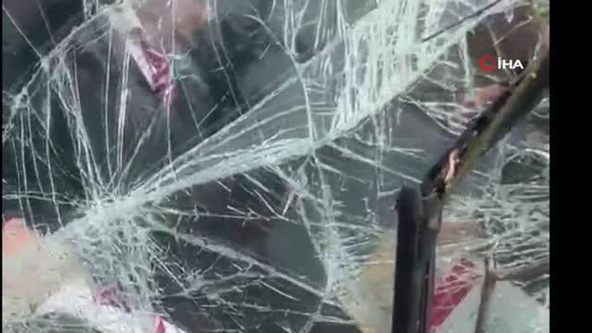 Bilecik'te otobüs kazası, 1'i ağır 12 yaralı
