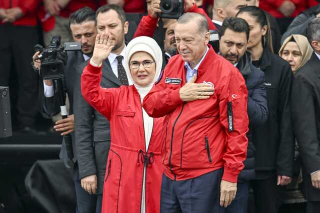 Cumhurbaşkanı Erdoğan 3 gün sonra yeniden meydanlarda! Aliyev ile TEKNOFEST'e katıldı Cumhurbaşkanı Erdoğan 3 gün sonra yeniden meydanlarda! Aliyev ile TEKNOFEST'e katıldı