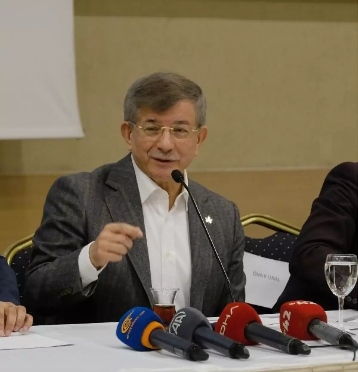 Davutoğlu: '14 Mayıs akşamı işte bu zihniyetten kurtulduğu için millet şükür secdesi edecek'