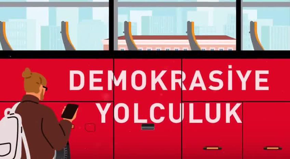 Kılıçdaroğlu, Öğrencilere 'Demokrasi Bileti' Kampanyası Başlattı