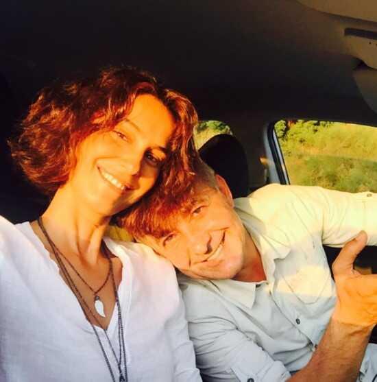 Mehmet Aslantuğ ile boşanacağı iddia edilen Arzum Onan sessizliğini bozdu: İlişkimiz bir yorgunluktan geçiyor Mehmet Aslantuğ ile boşanacağı iddia edilen Arzum Onan sessizliğini bozdu: İlişkimiz bir yorgunluktan geçiyor