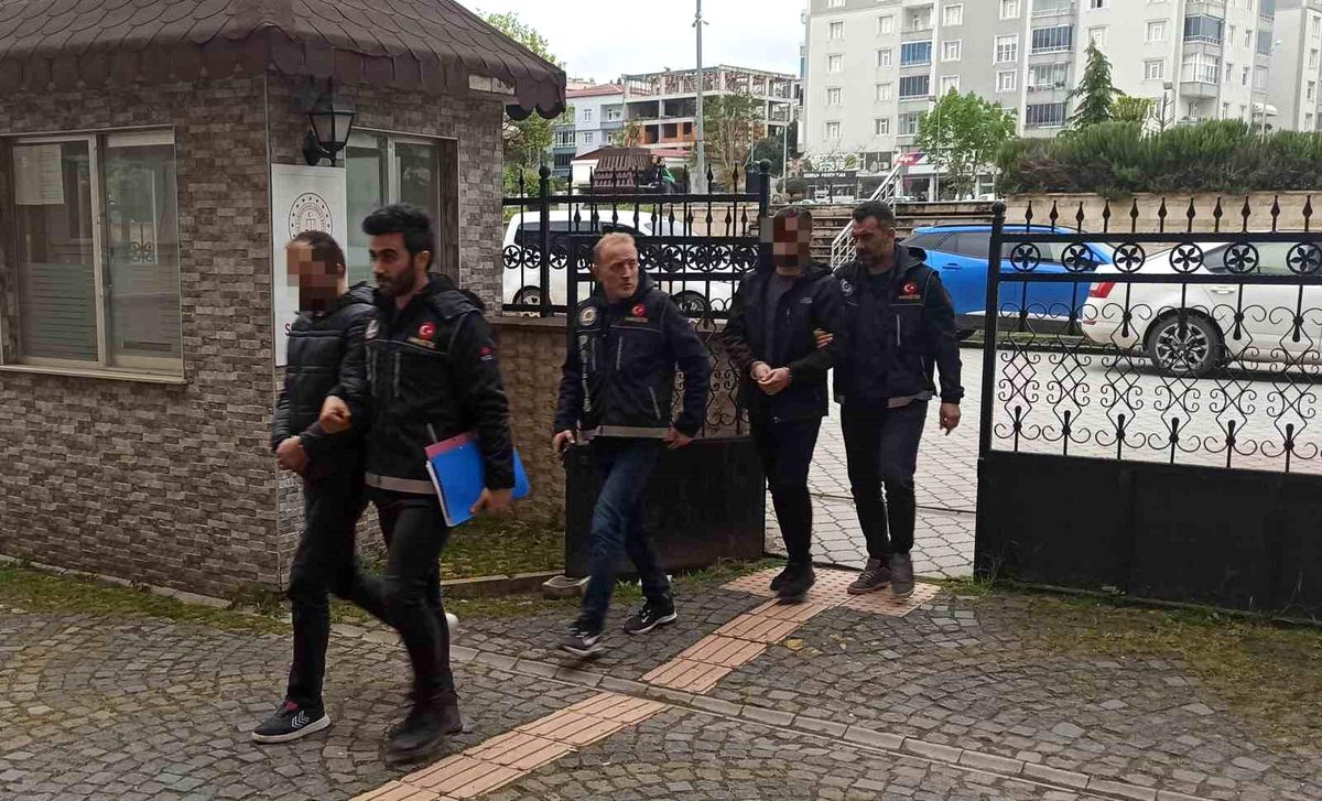 Samsun'da uyuşturucudan adliyeye sevk edilen 3 kişi tutuklandı