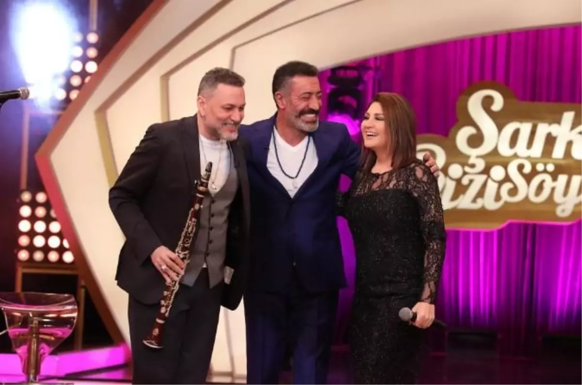 Şarkılar Bizi Söyler konukları kimler? 29 Nisan 2023 Şarkılar Bizi Söyler bu haftanın konukları kimler? Şarkılar Bizi Söyler canlı izle!