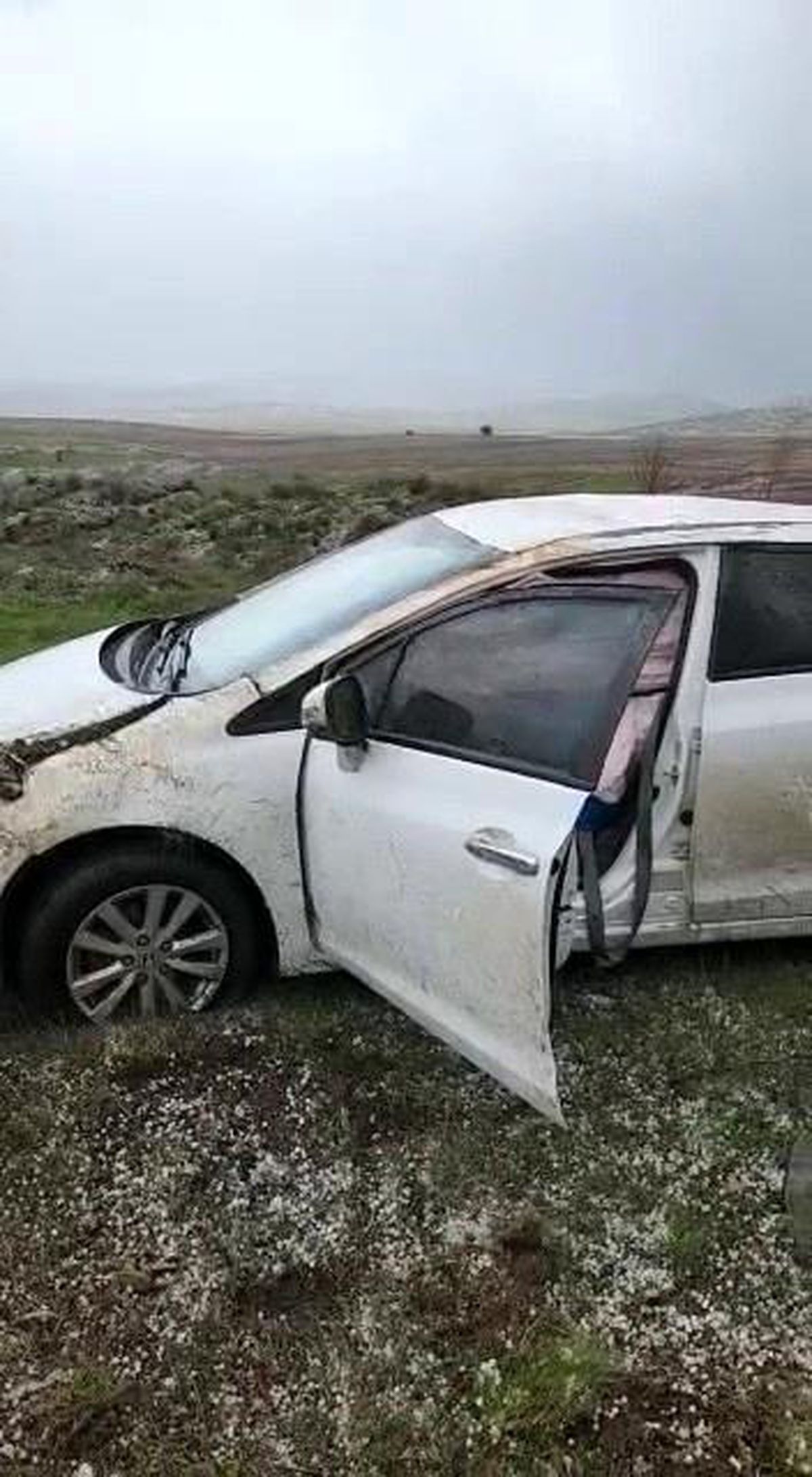 Yağan dolu kazaya neden oldu, o anlar telefon kamerasına yansıdı