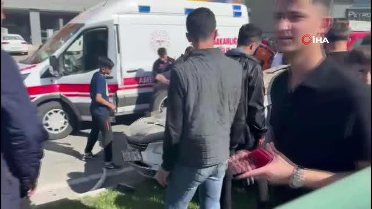 Batman'da otomobil takla attı: 2 yaralı
