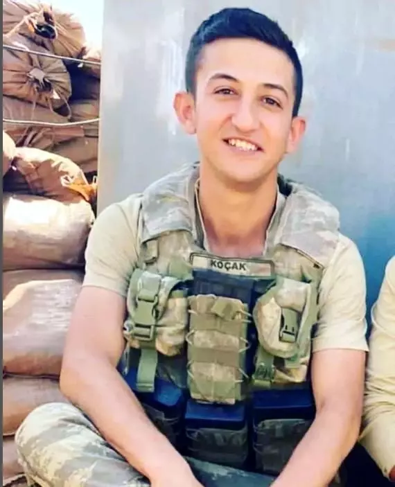 Vanlı şehidimizle ilgili kahreden detay! Nişanlısının bayramlığını gönderemeden acı haberi geldi