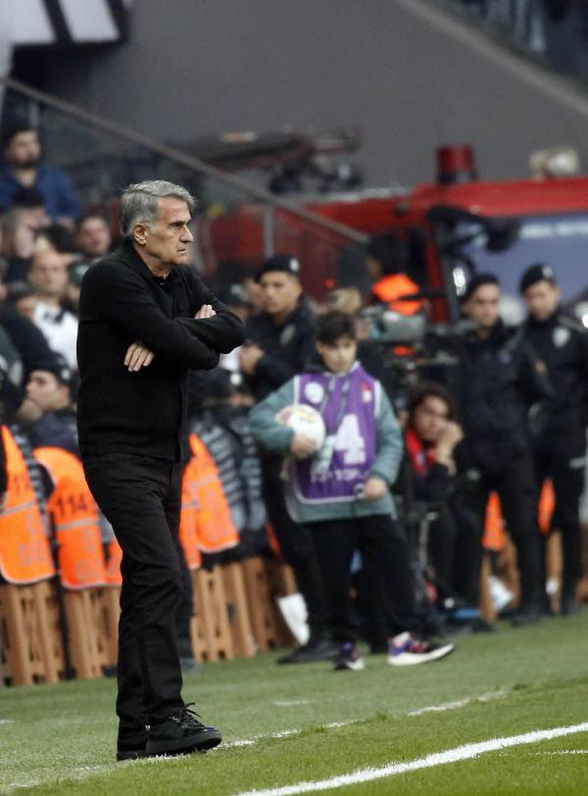 Şenol Güneş: Derbiden 3 puanla ayrıldığımız için mutluyuz