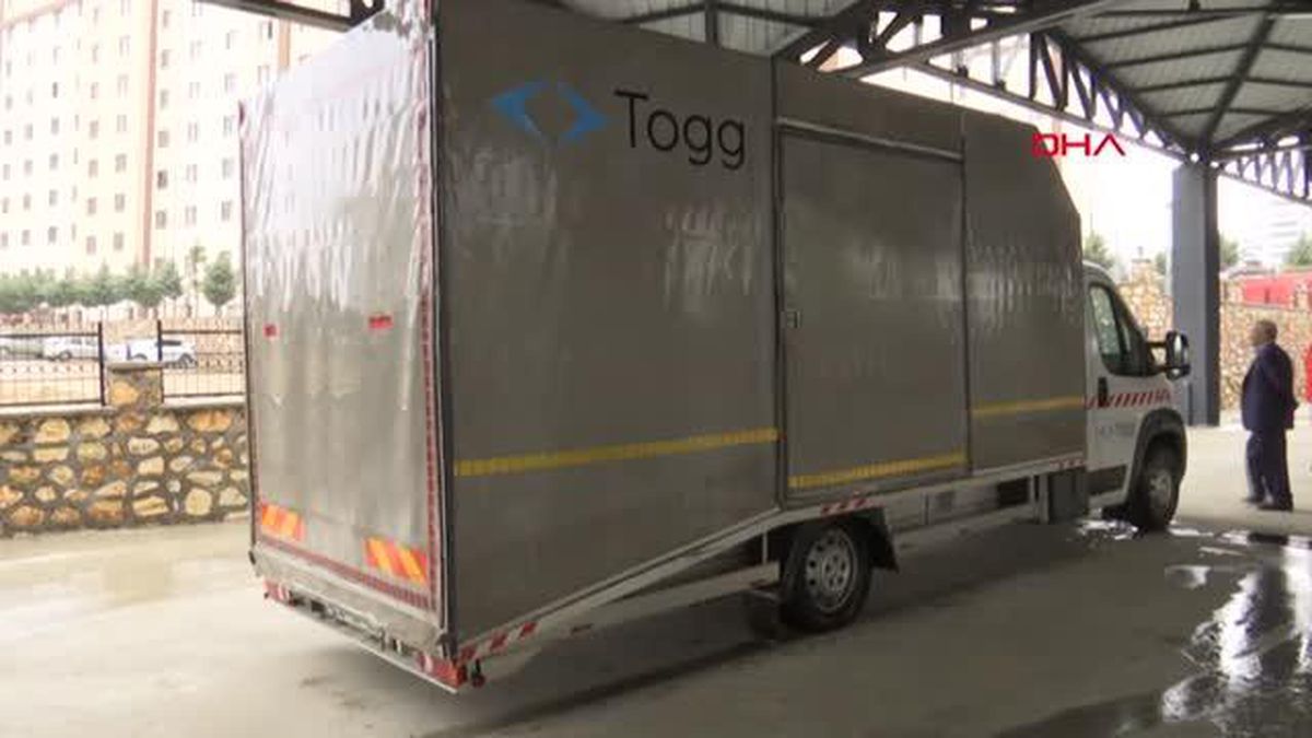 TOGG, ELAZIĞ'DAKİ İLK SAHİBİNE TESLİM EDİLDİ