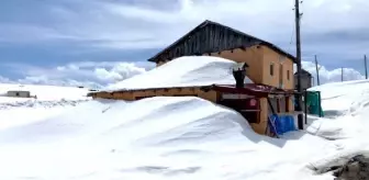 Ardahan'daki Bülbülan Yaylası nisan ayında hala karla kaplı