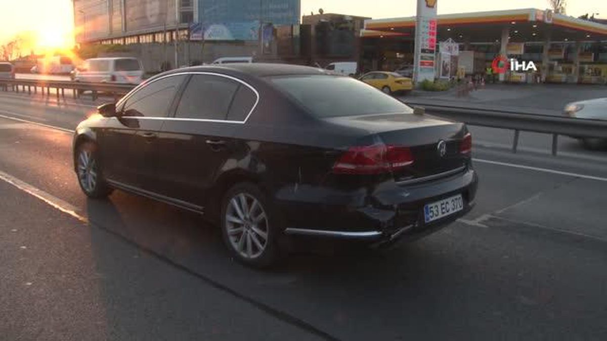 1 Mayıs görevine giden polis aracı kaza yaptı
