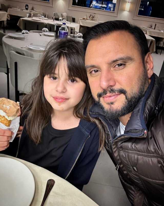 Alişan, kaybettiği kardeşinin ailesine 30 milyon TL'lik ev aldığı iddiasını yalanladı Alişan, kaybettiği kardeşinin ailesine 30 milyon TL'lik ev aldığı iddiasını yalanladı