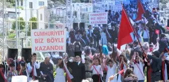 Bodrum'da Çocuk Şenliği Yoğun Katılımla Gerçekleşti