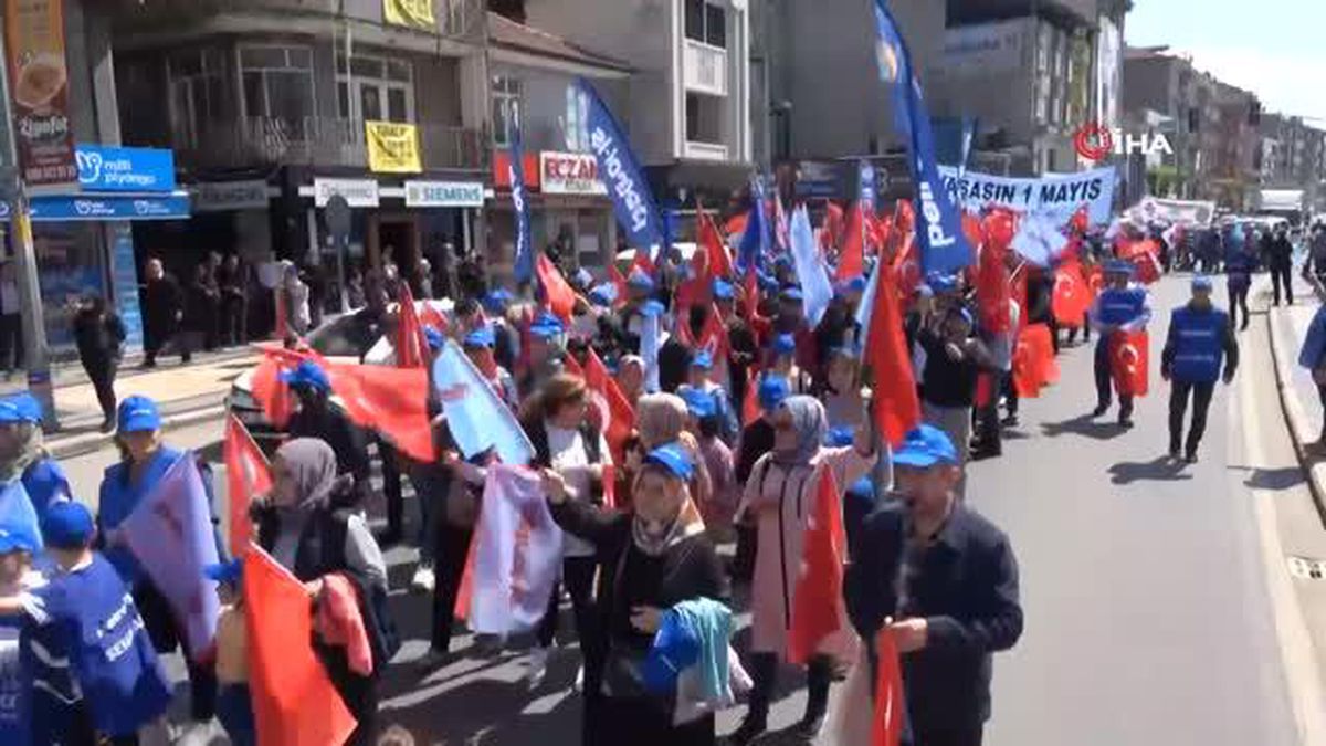 Düzce'de 1 Mayıs Emek ve Dayanışma Günü coşkuyla kutlandı