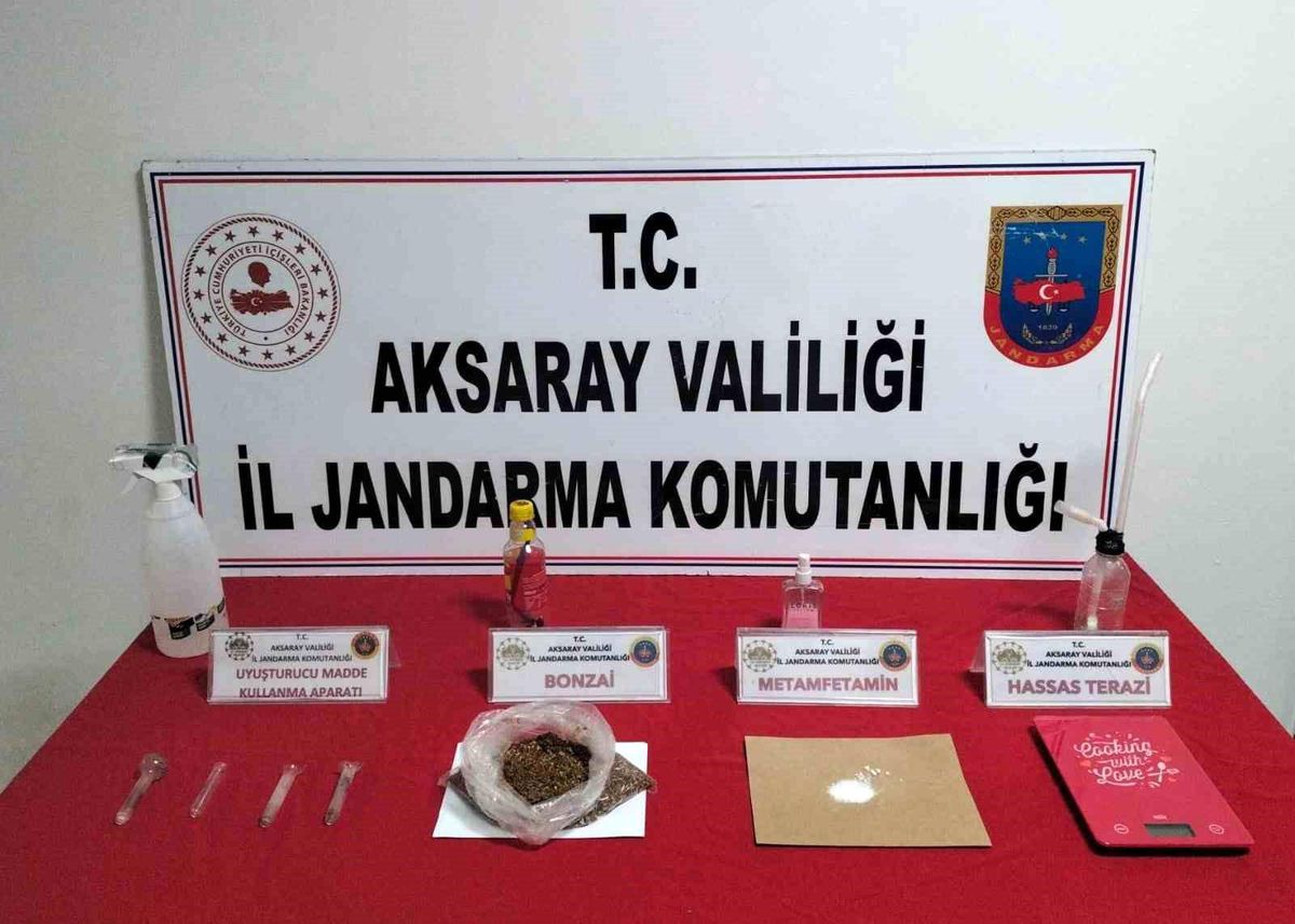 Jandarmadan uyuşturucu operasyonu: 2 gözaltı