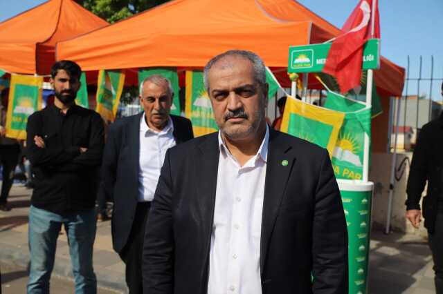Mersin'de HÜDA PAR'lılara silahlı saldırı Mersin'de HÜDA PAR'lılara silahlı saldırı