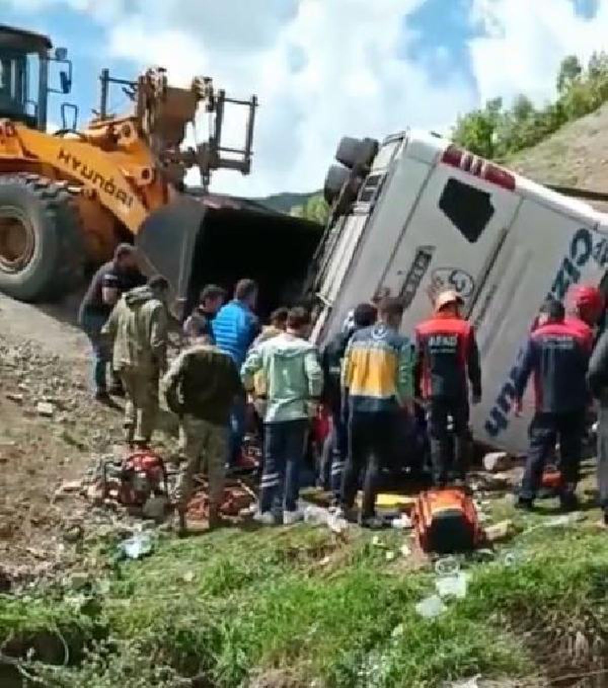 Şırnak'ta Askeri Otobüs Kaza Yaptı: 2 Şehit, 44 Yaralı