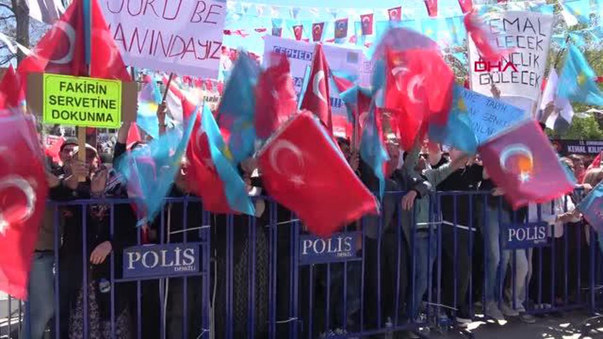 AKŞENER BEN PKK'LIYSAM DERHAL BENİ TUTUKLAYIN ŞEREFSİZLER