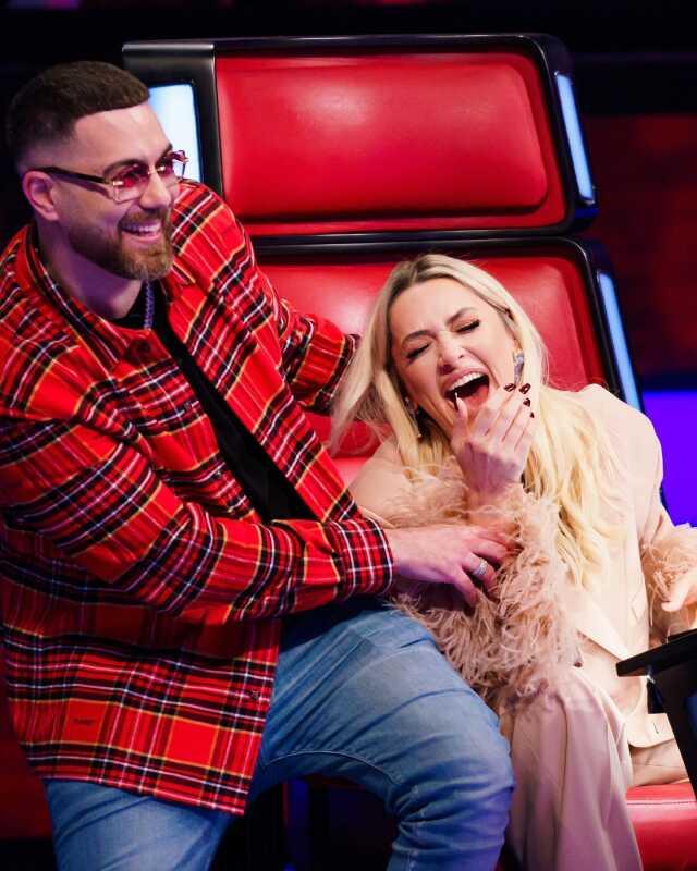 Cesur pozlarına alışık olduğumuz Hadise'de olay yaratacak fotoğraf! Kalçasını paylaştı Cesur pozlarına alışık olduğumuz Hadise'de olay yaratacak fotoğraf! Kalçasını paylaştı